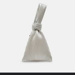 NWOT Dolce Vita Carey Handbag silver handles carry sold out $128 retail